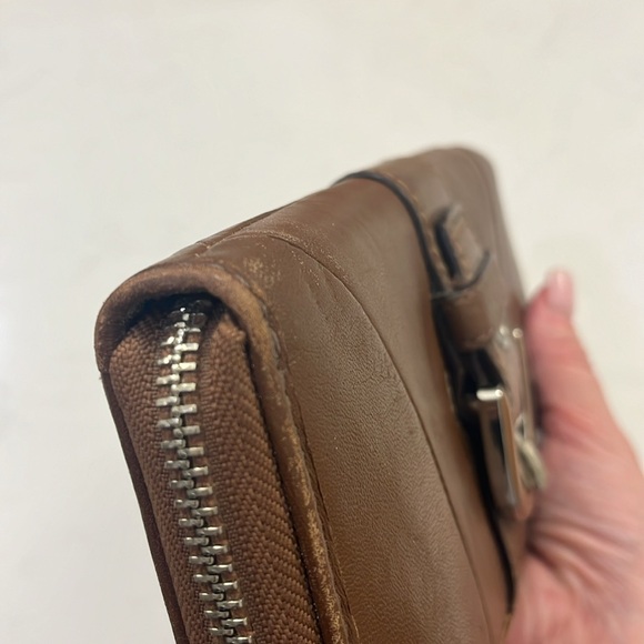 Brown Buckle Leather Coach Wallet - Picture 11 of 13
